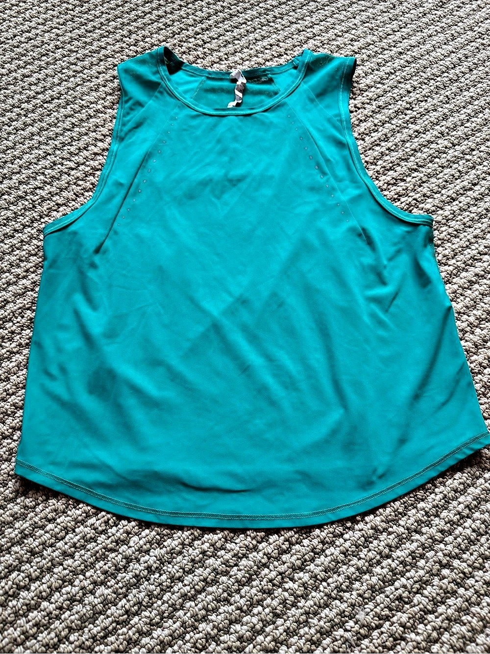 lululemon Sculpt cropped Tank green Size 2